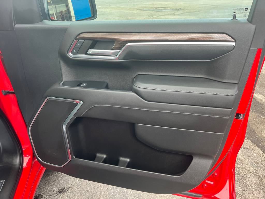 2023 Chevrolet Silverado 1500 RST photo 24