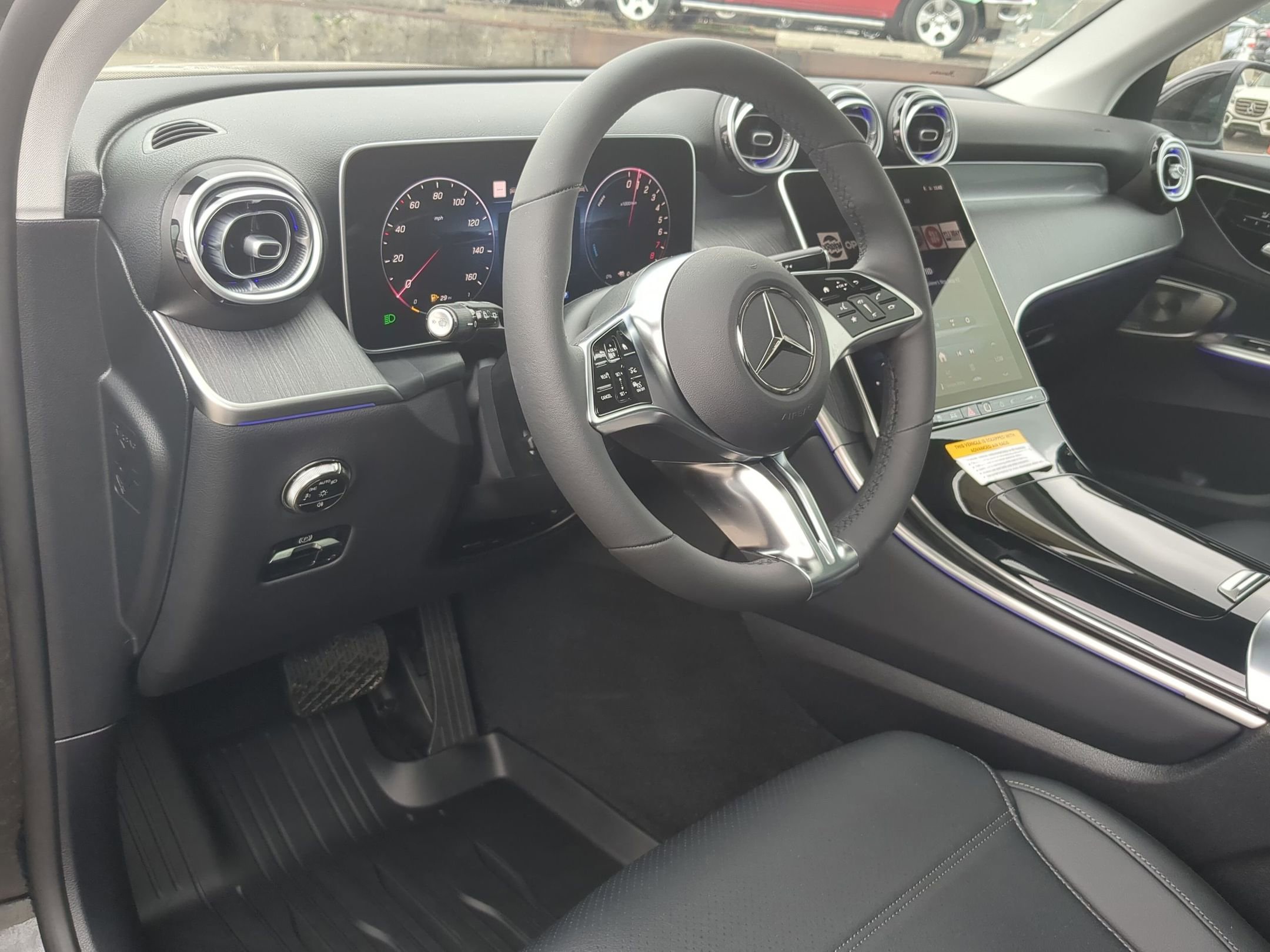 2026 Mercedes Benz GLC 350e 4MATIC photo 2