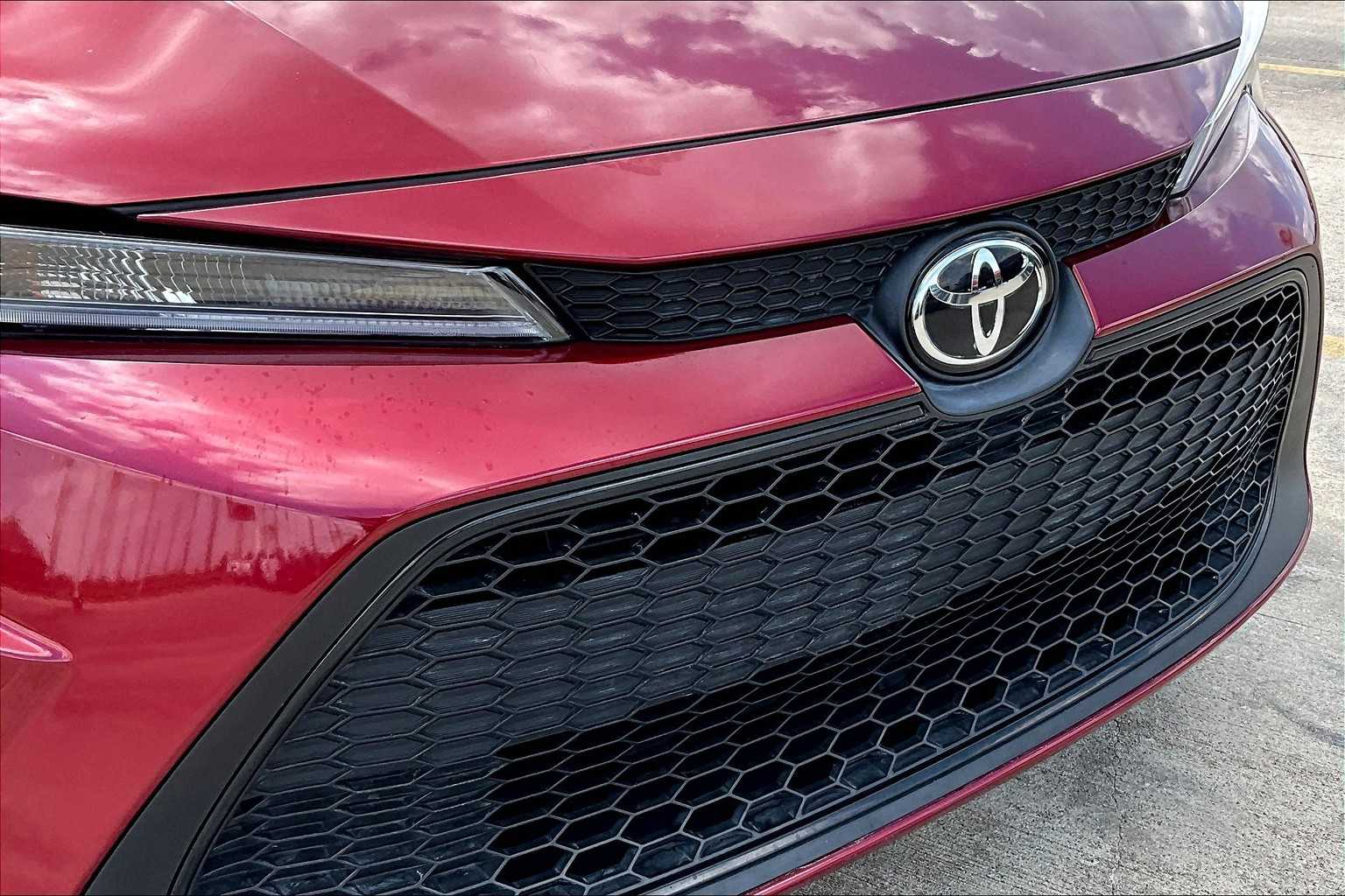 2022 Toyota Corolla LE photo 27
