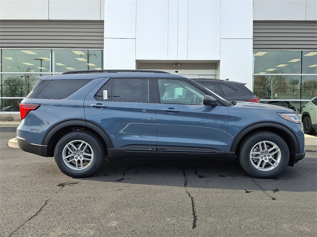 2026 Ford Explorer Active's photo