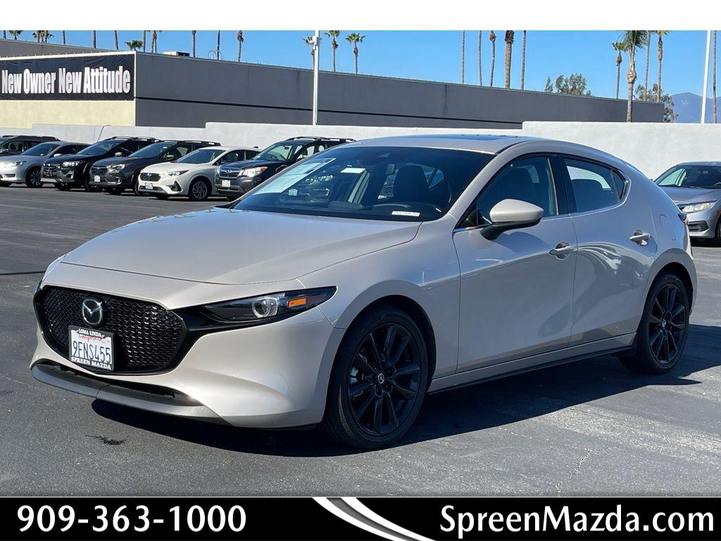 2023 Mazda Mazda3 Premium's photo