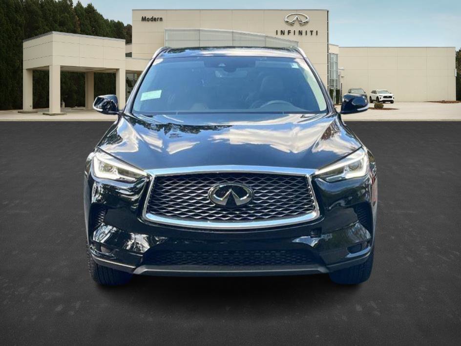 2025 Infiniti QX50 Luxe photo 3