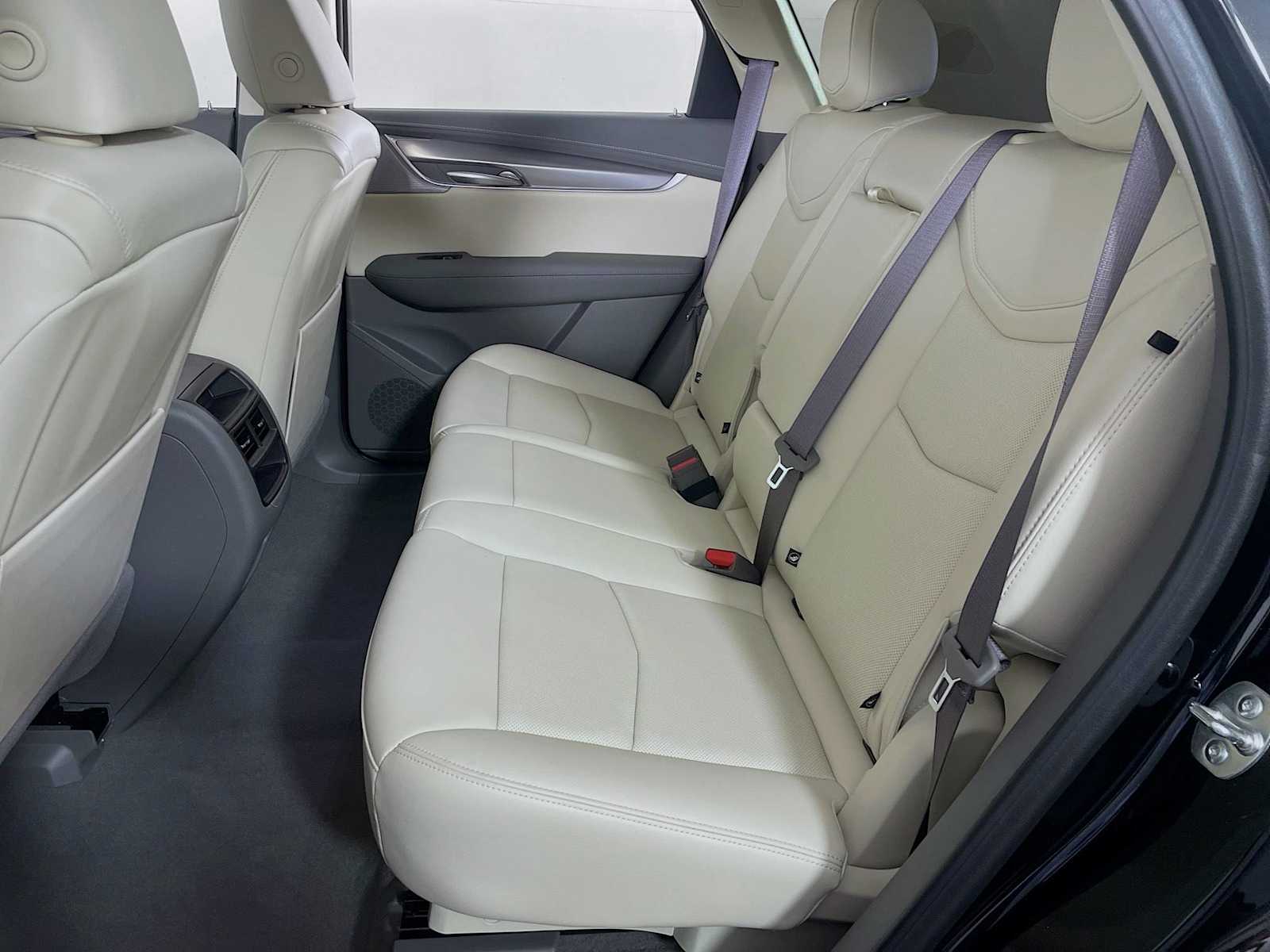 2025 Cadillac XT5 Premium Luxury photo 5