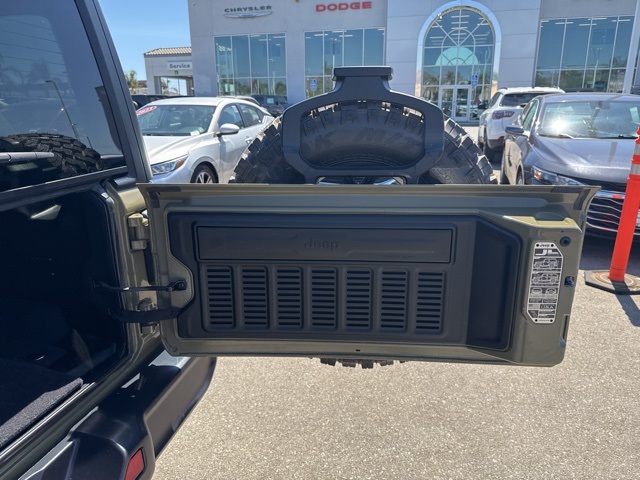 2025 Jeep Wrangler Willys photo 7