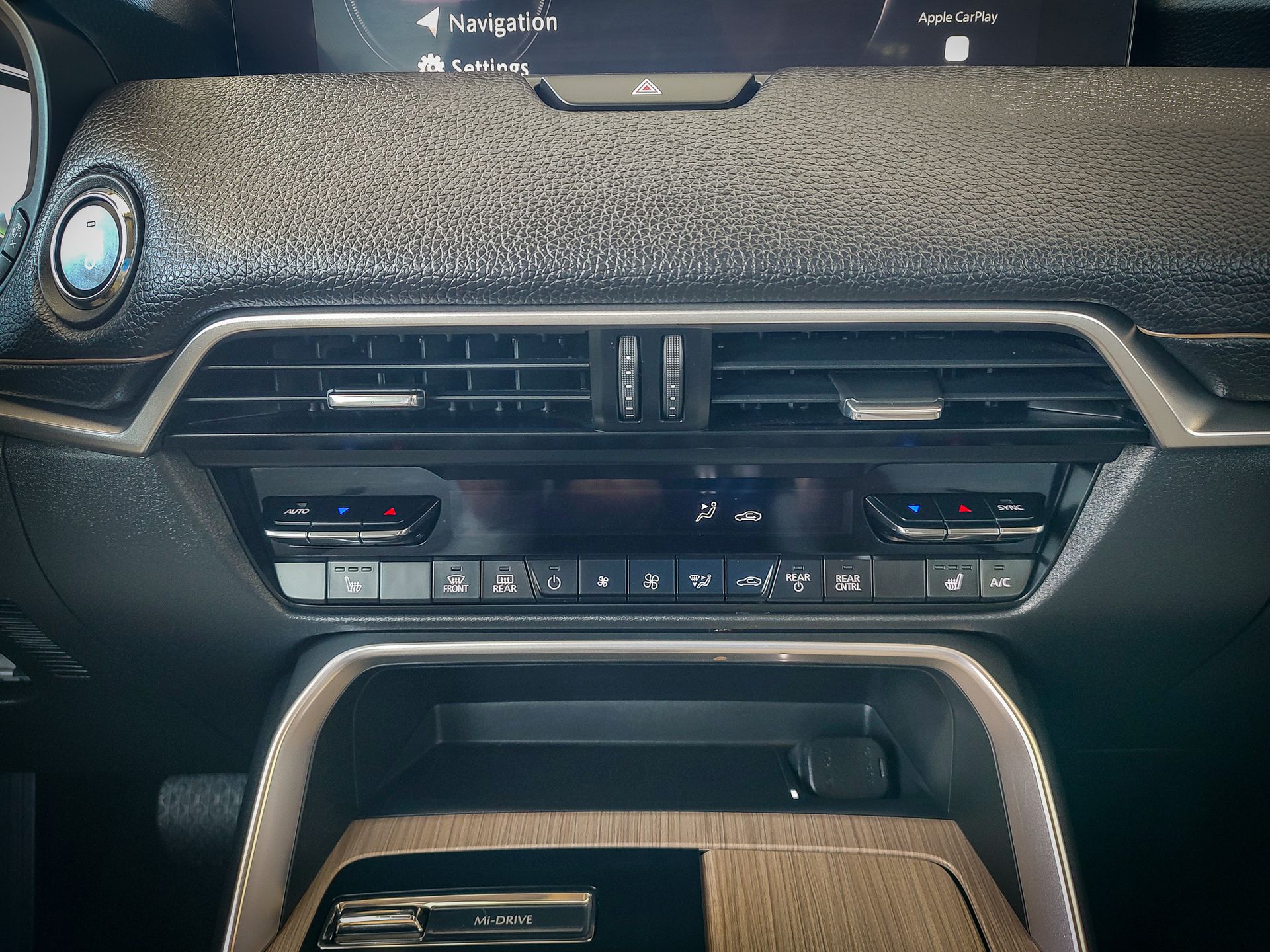 2025 Mazda CX-70 Premium photo 5