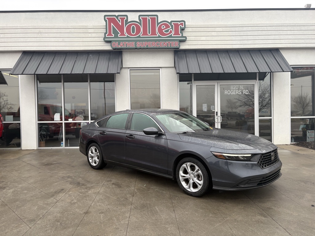 2023 Honda Accord LX's photo