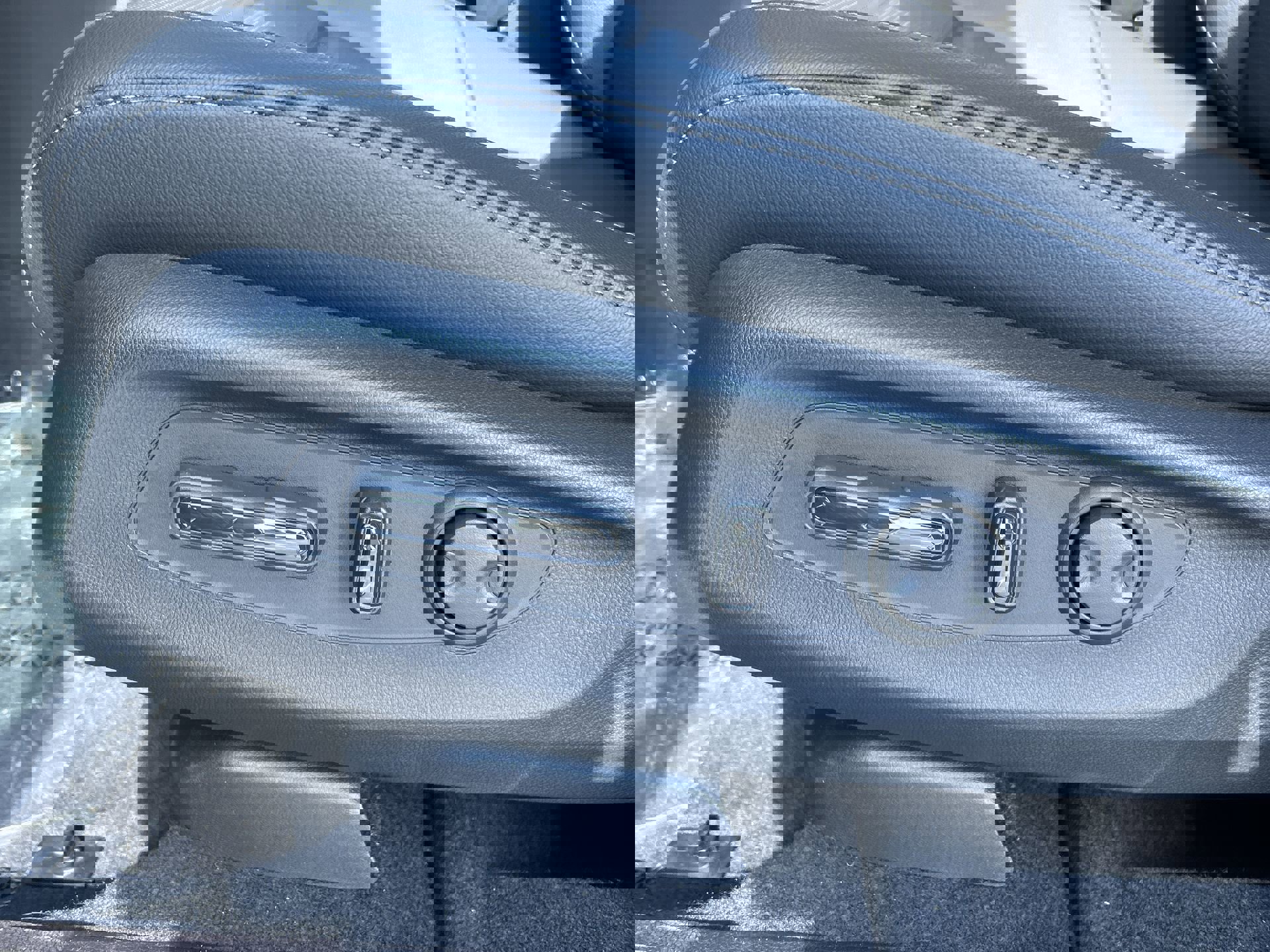 2026 Honda CR-V EX-L photo 12