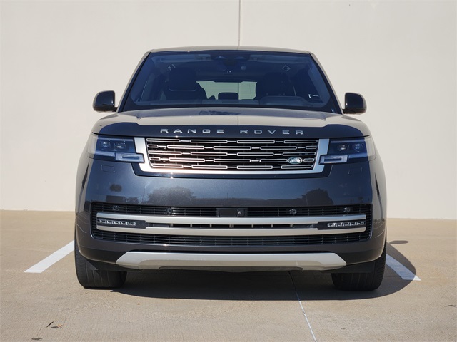 2023 Land Rover Range Rover SE photo 2