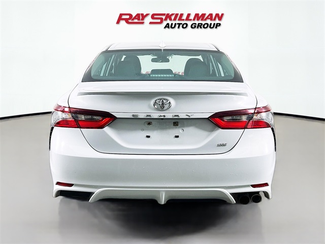 2023 Toyota Camry SE photo 5