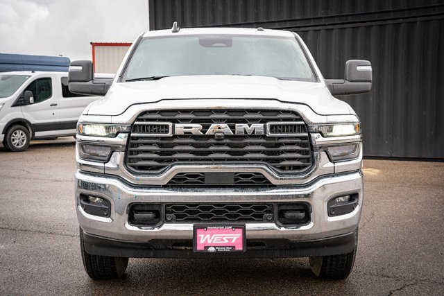 2025 Ram 3500 Tradesman photo 3