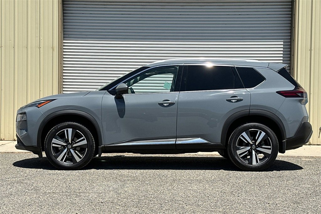 2021 Nissan Rogue SL photo 3