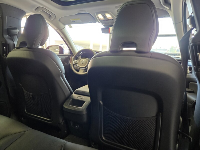 2024 Volvo XC60 B5 Plus photo 19