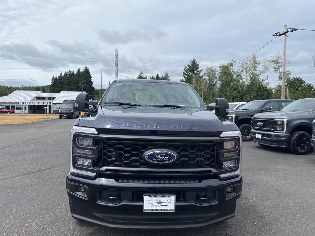 2025 Ford F-250 XL photo 2