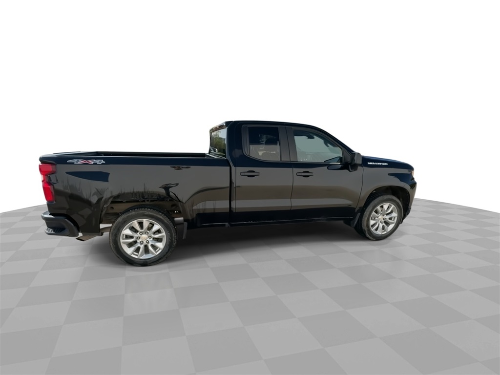 2020 Chevrolet Silverado 1500 Custom photo 9