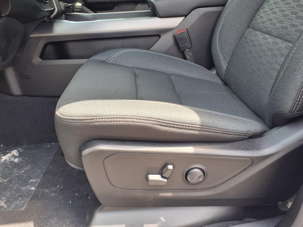 2025 Ram 1500 Big Horn photo 4