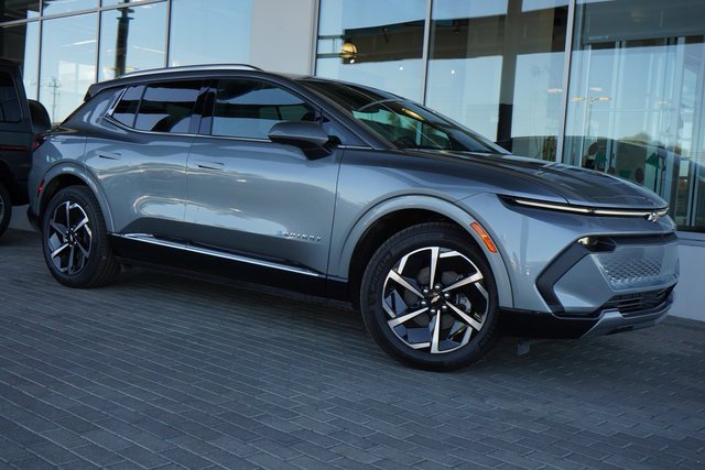 2025 Chevrolet Equinox EV 1LT's photo