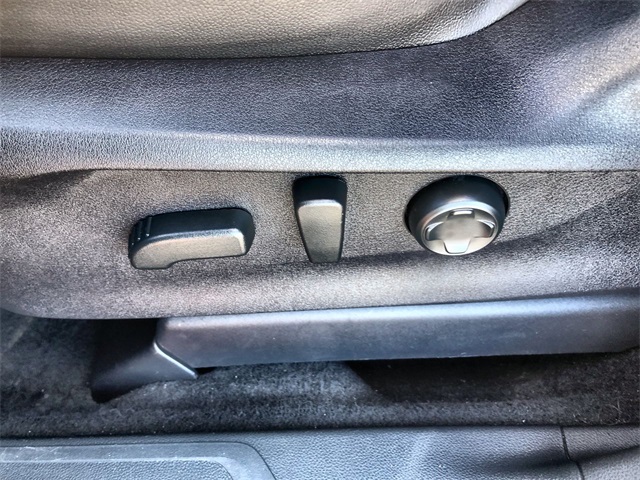 2024 Subaru Ascent Limited photo 3