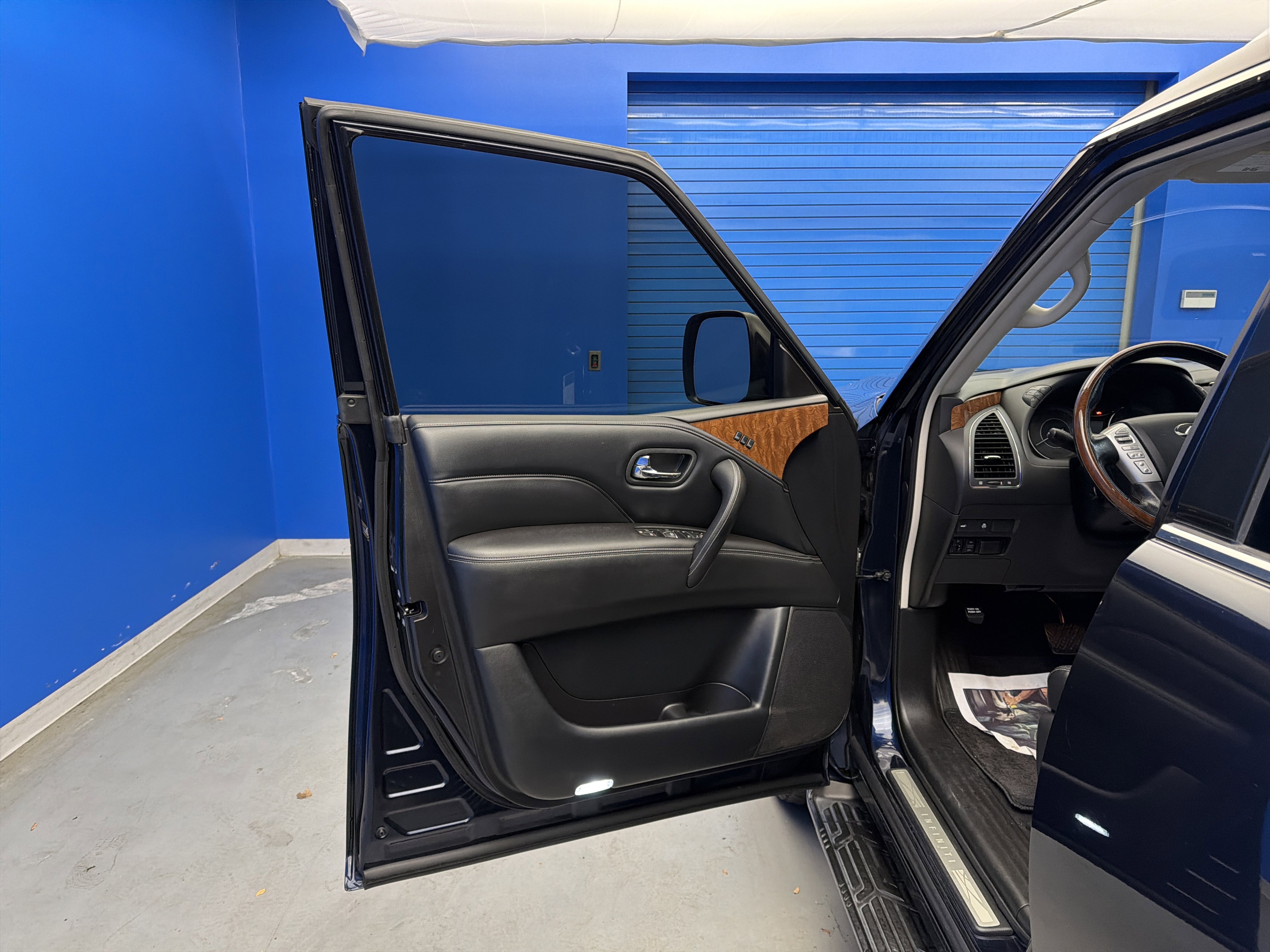 2018 Infiniti QX80 photo 4