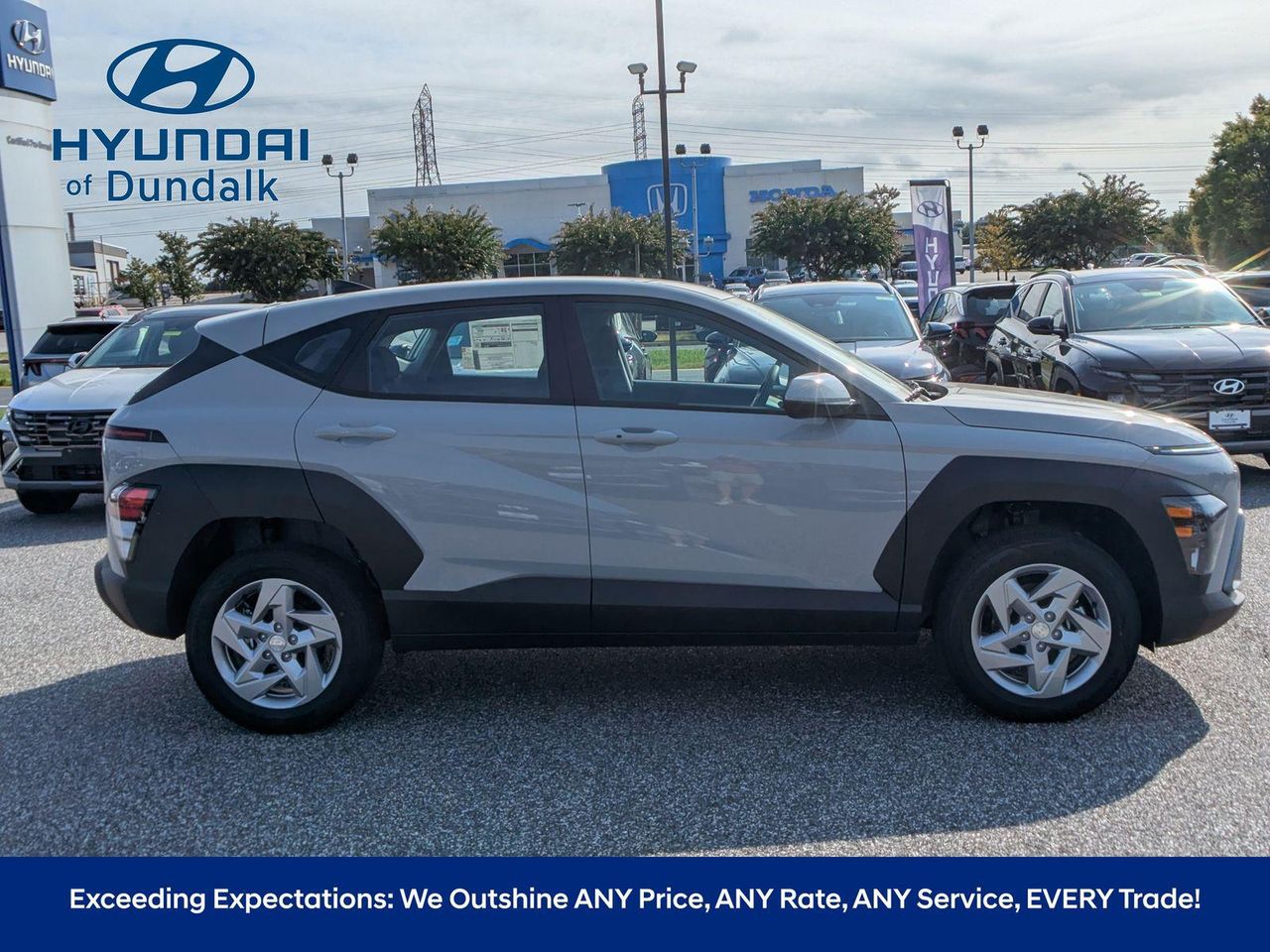 2026 Hyundai Kona SE photo 4