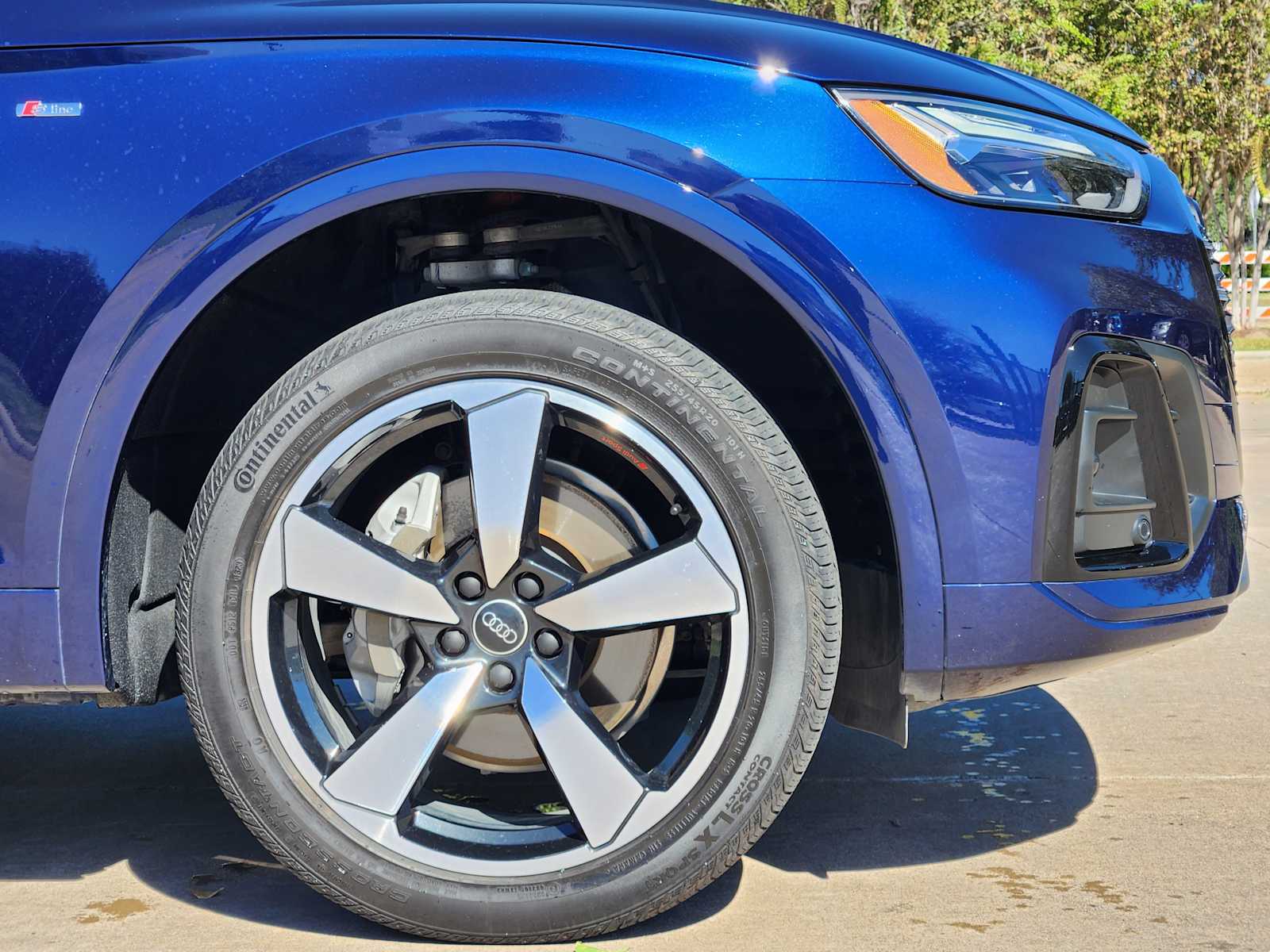 2023 Audi Q5 S line Premium Plus photo 3