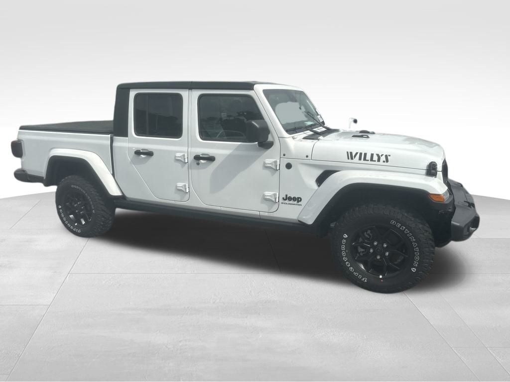 2025 Jeep Gladiator Willys photo 19
