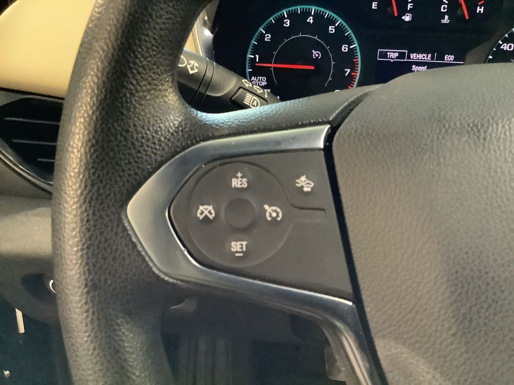 2023 Chevrolet Traverse LS photo 10