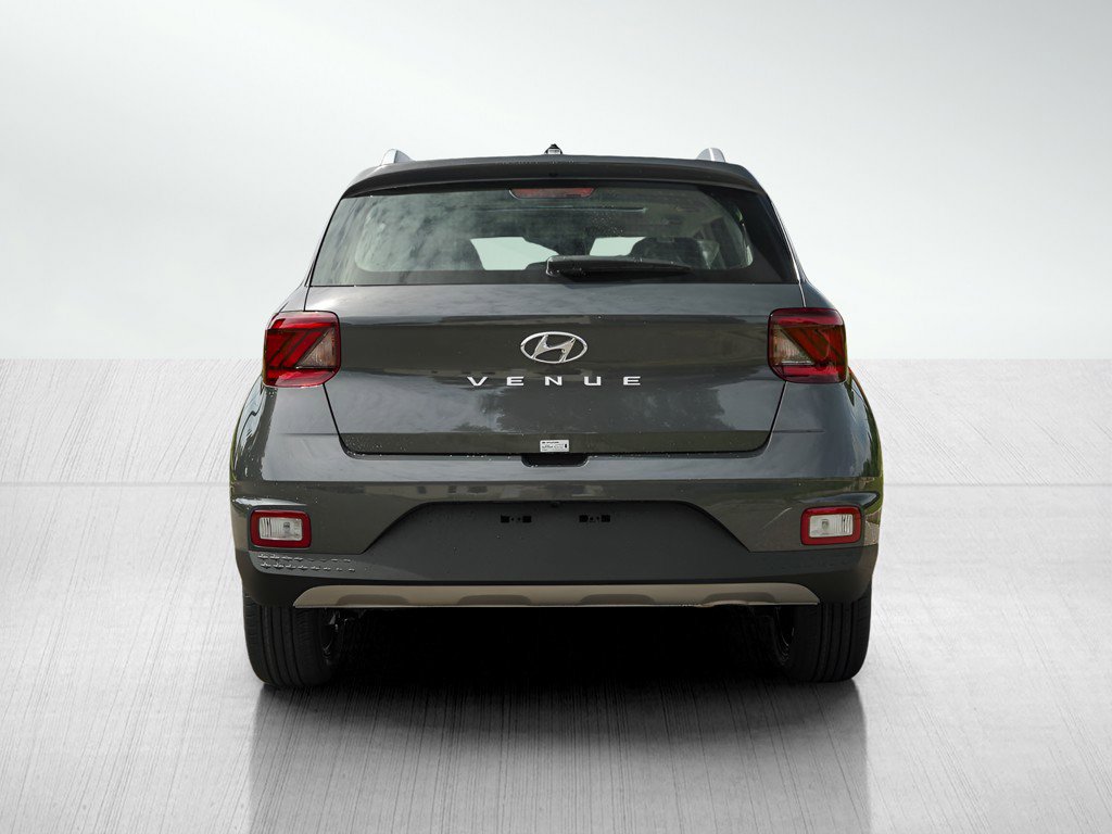 2025 Hyundai Venue SEL photo 4