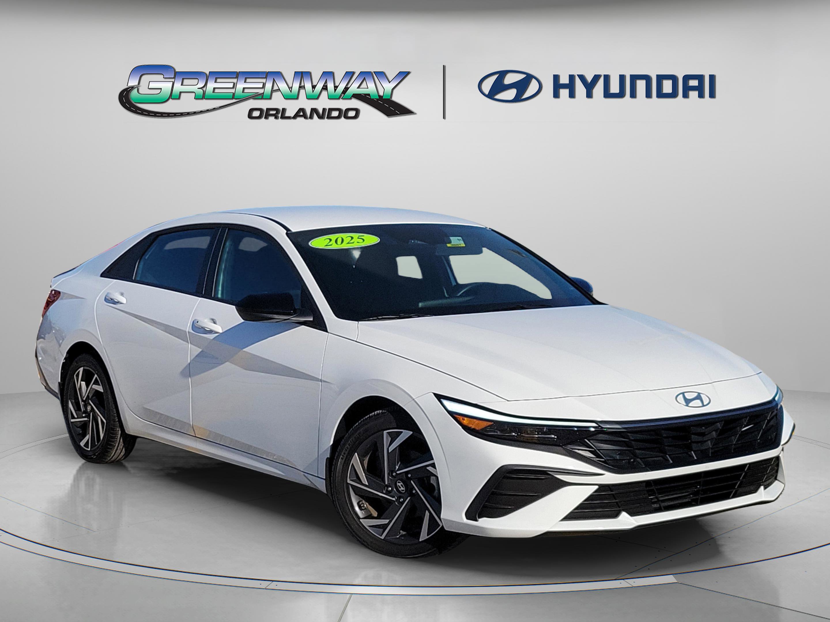 2025 Hyundai Elantra SEL's photo