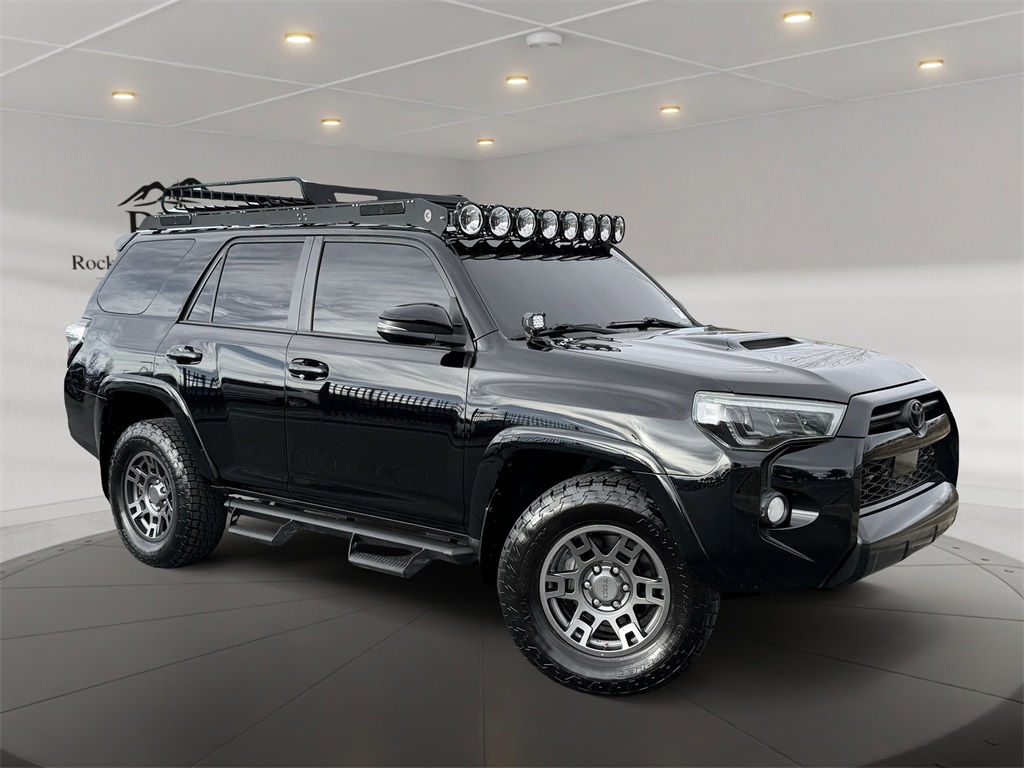 2020 Toyota 4Runner Venture's photo