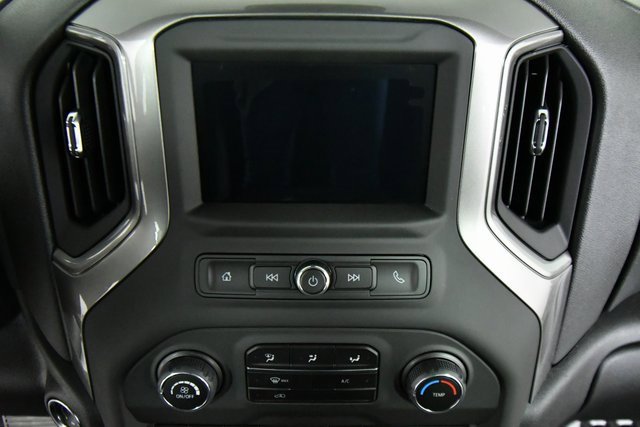 2026 Chevrolet Silverado 1500 photo 3