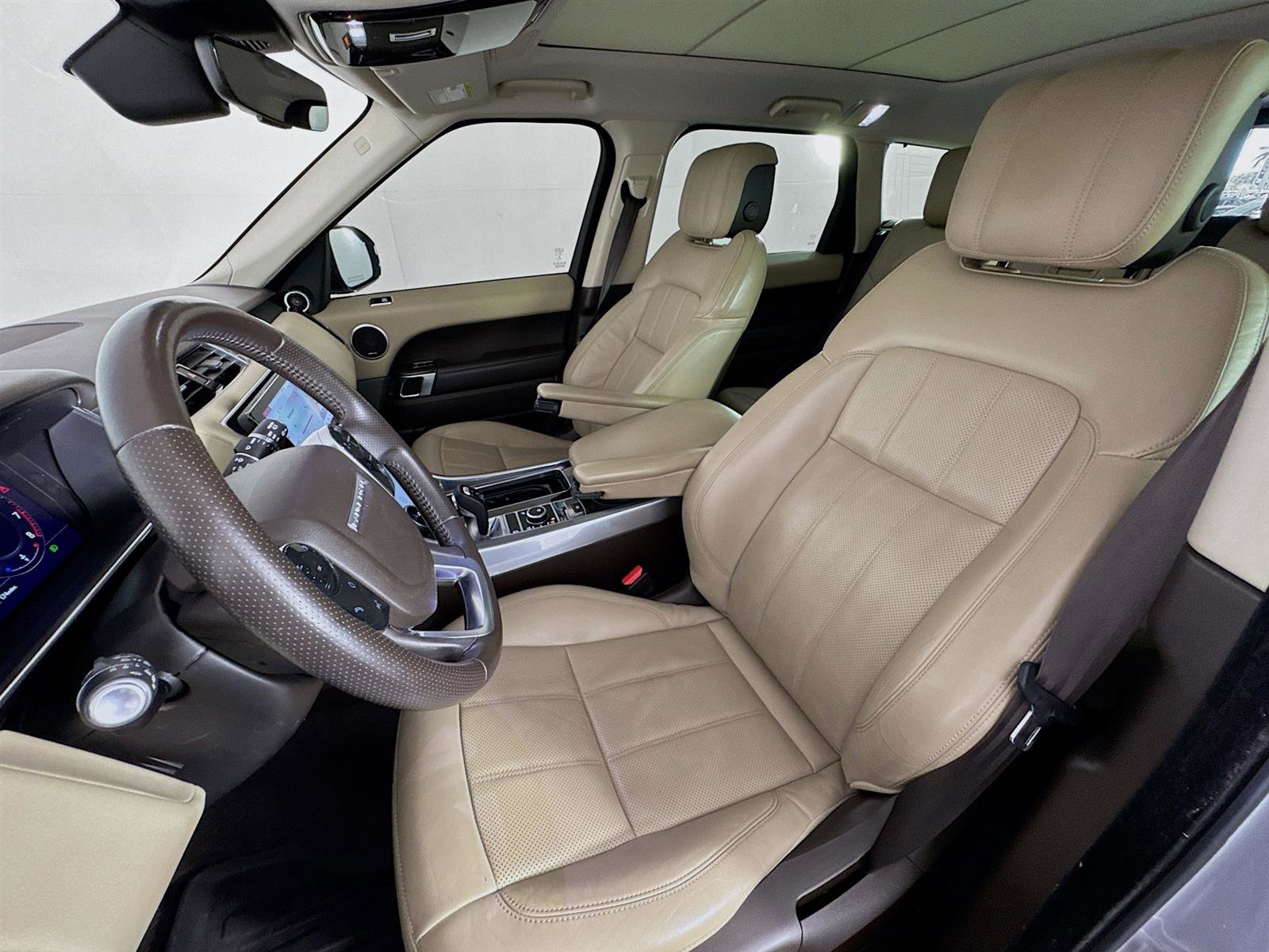 2020 Land Rover Range Rover Sport HSE photo 9