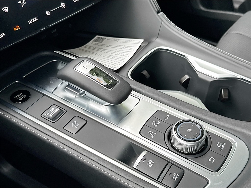 2026 Infiniti QX60 Luxe photo 17