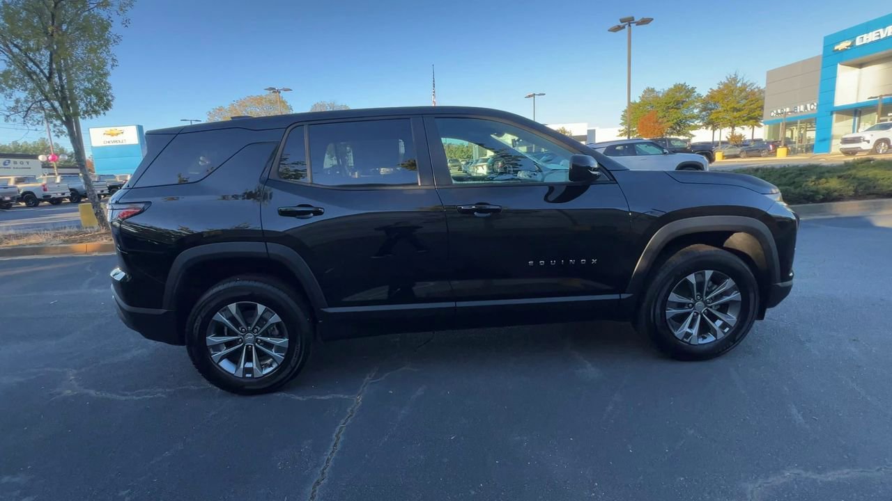 2026 Chevrolet Equinox LT photo 4