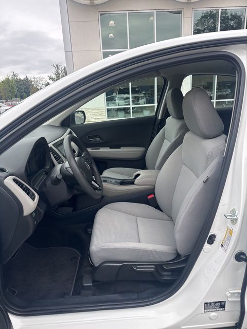 2022 Honda HR-V LX photo 8