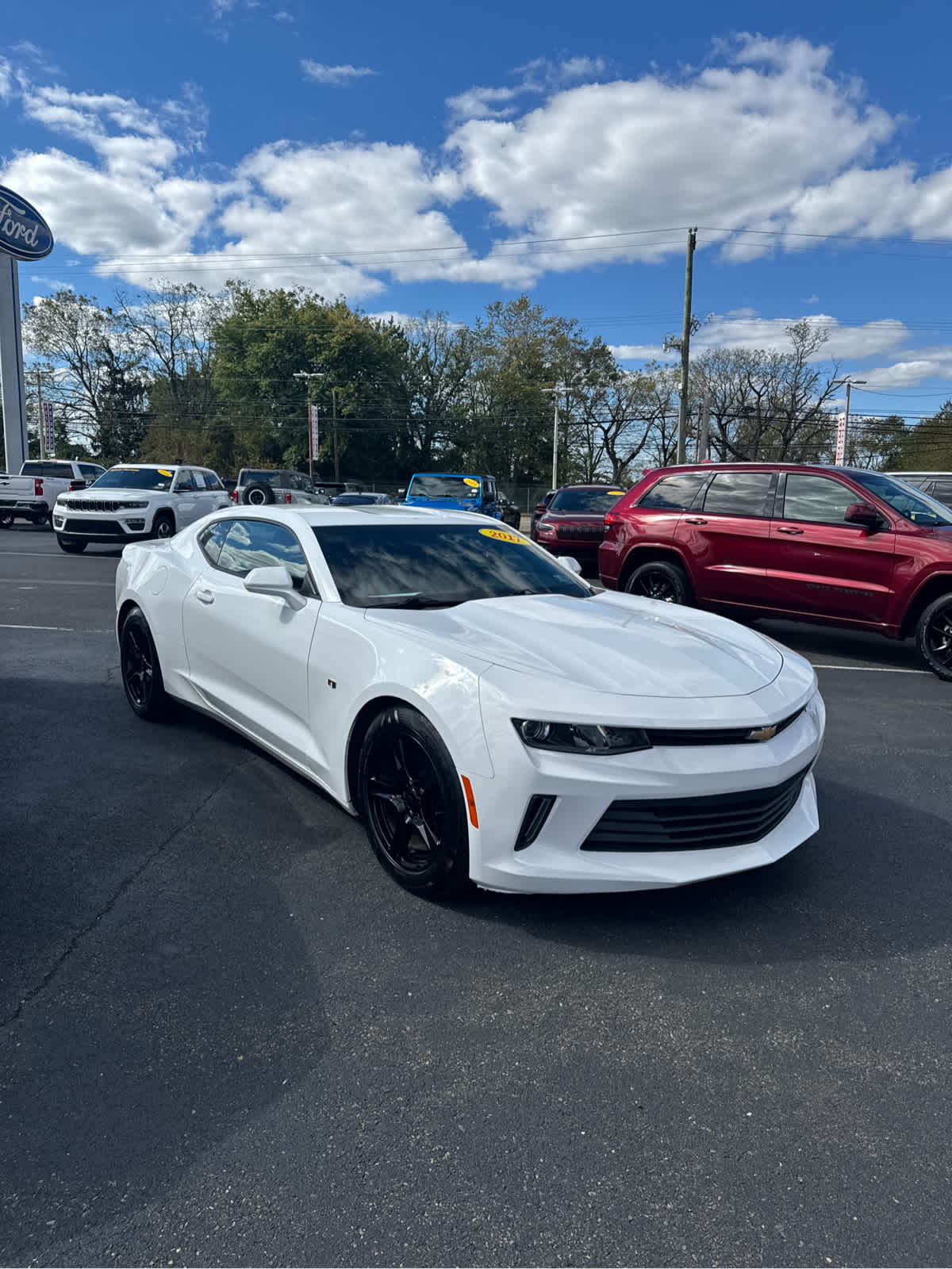 2017 Chevrolet Camaro 1LT photo 2