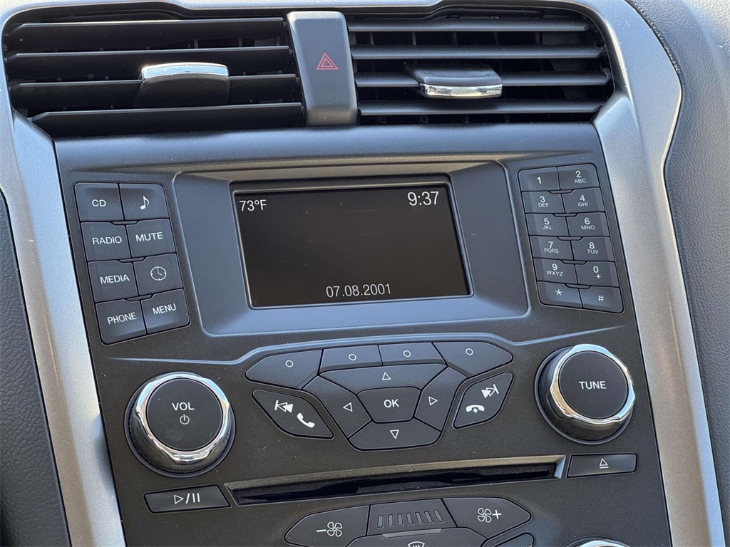 2018 Ford Fusion Hybrid S photo 17