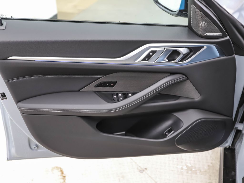 New 2025 BMW i4 xDrive40 4D Hatchback in Bloomington BT96735