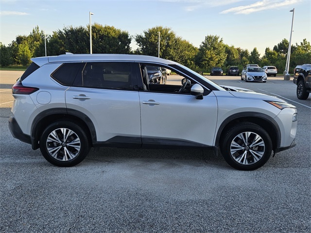 2021 Nissan Rogue SV photo 15