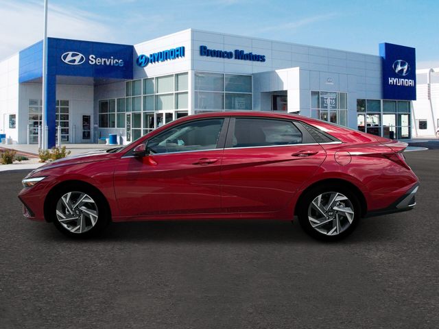 2025 Hyundai Elantra SEL Convenience photo 3