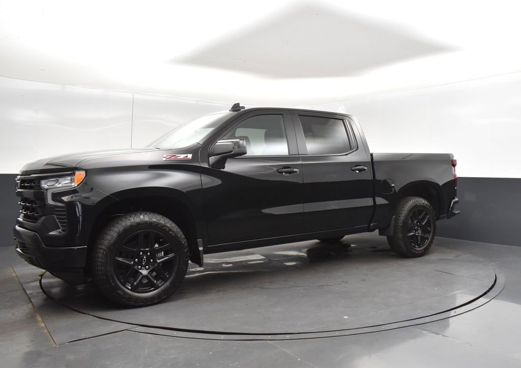 2026 Chevrolet Silverado 1500 RST photo 3