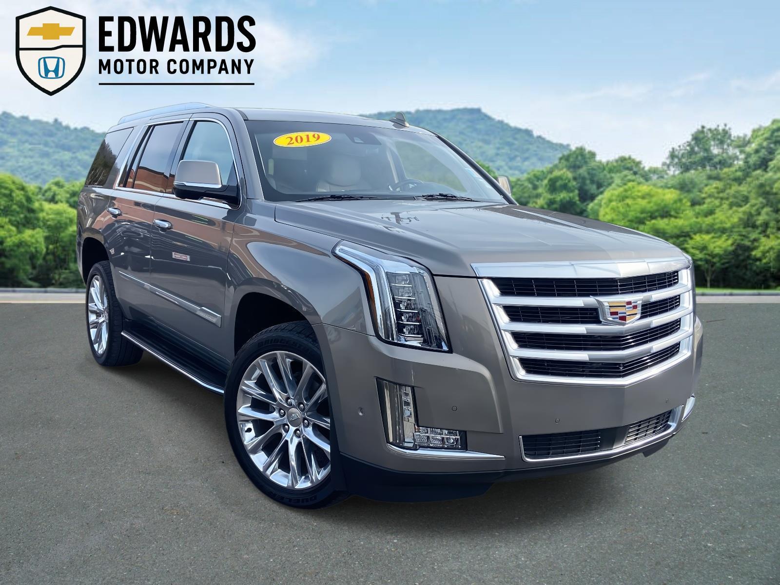 2019 Cadillac Escalade Premium Luxury's photo