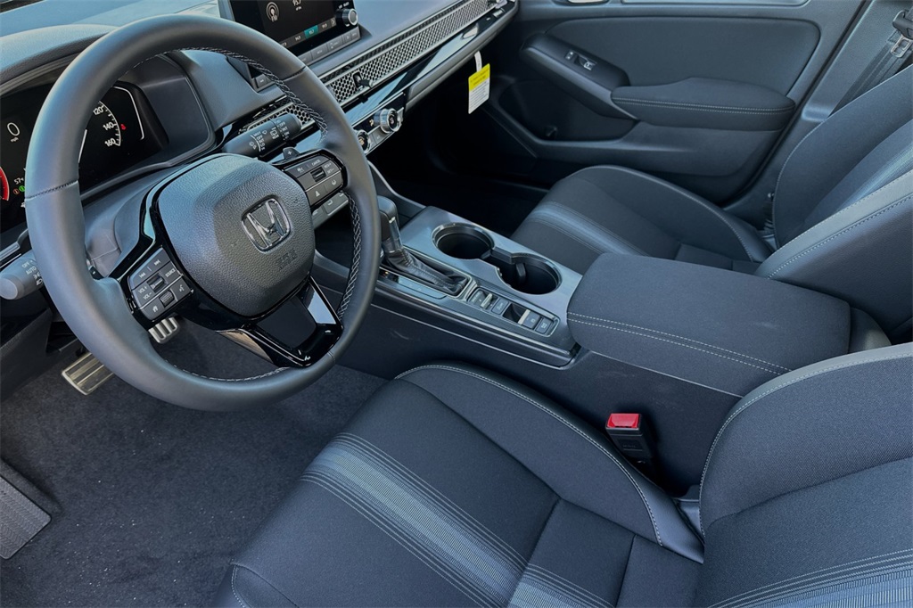 2025 Honda Civic Hatchback Sport photo 9