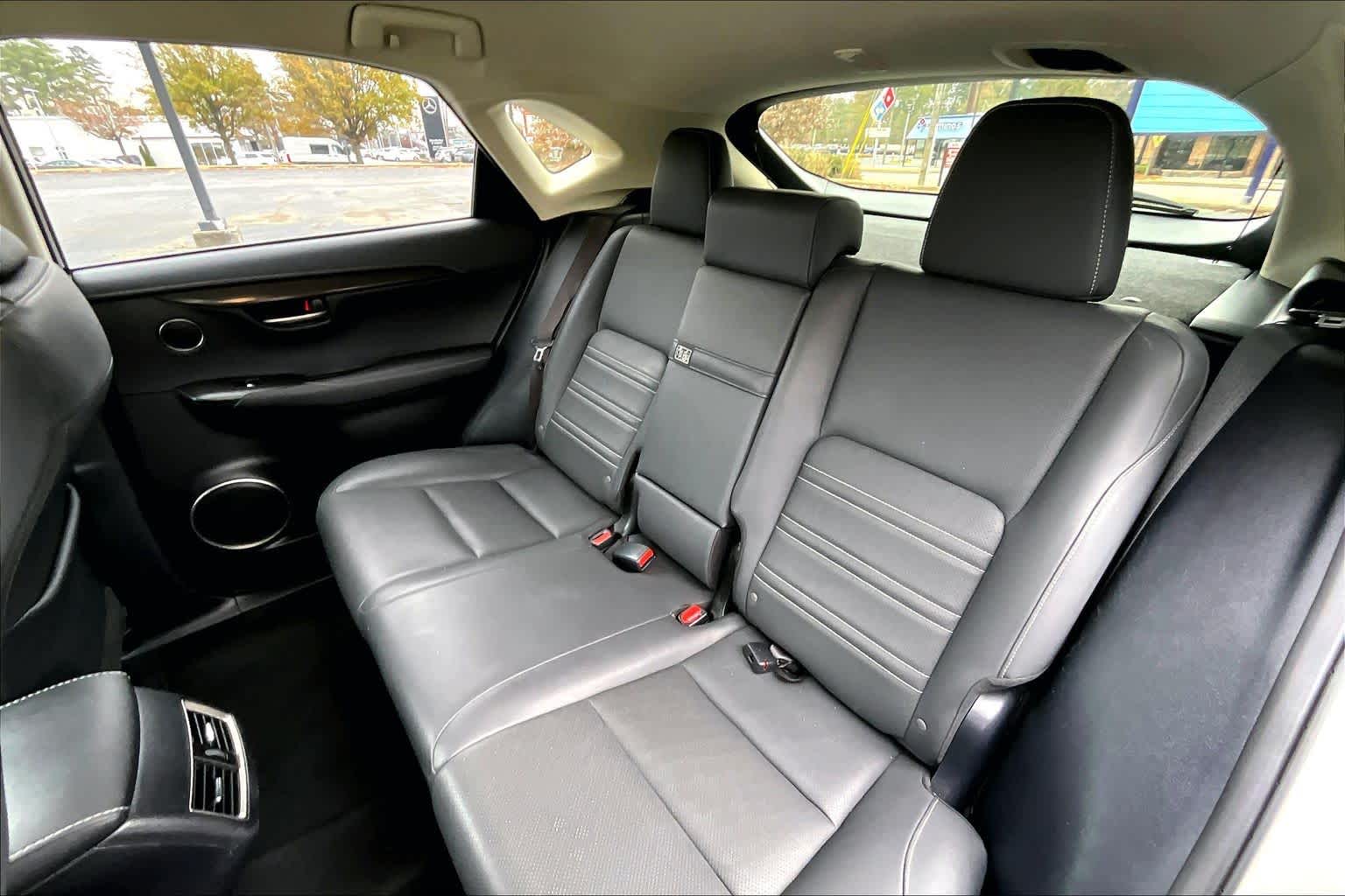 2020 Lexus NX Hybrid 300h - Photo 21