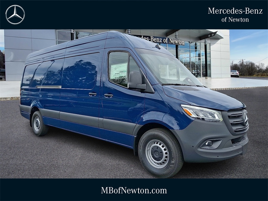 2025 Mercedes-Benz Sprinter Cargo Van Base's photo