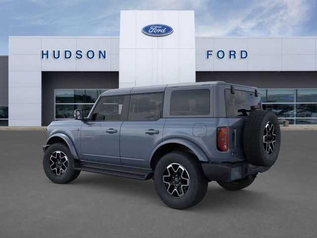 2025 Ford Bronco Outer Banks photo 4