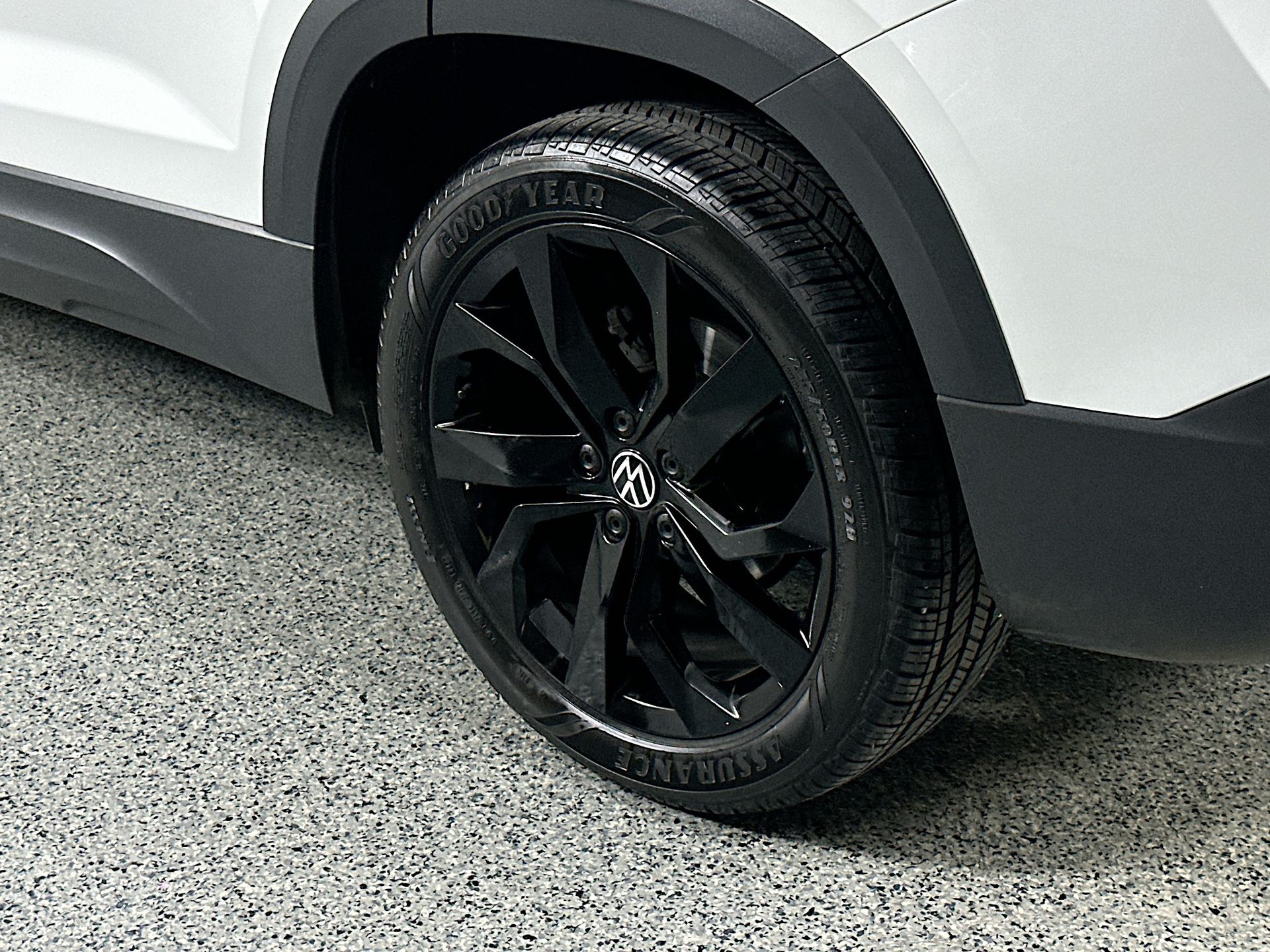 2022 Volkswagen Taos SE photo 8