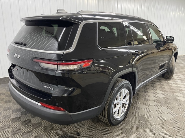 2021 Jeep Grand Cherokee Limited photo 2