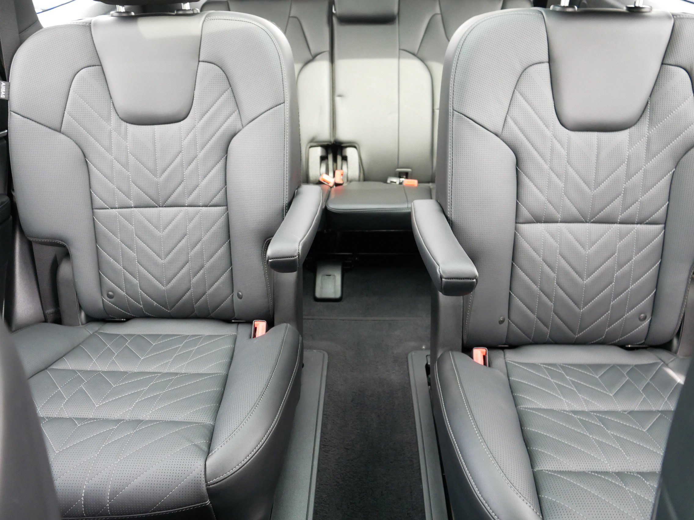 2024 Kia Telluride SX Prestige X-Line photo 13