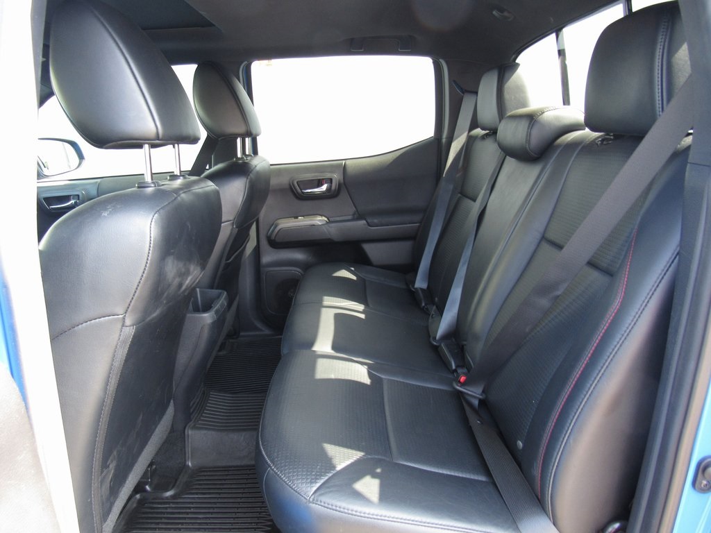 2019 Toyota Tacoma TRD Pro photo 16