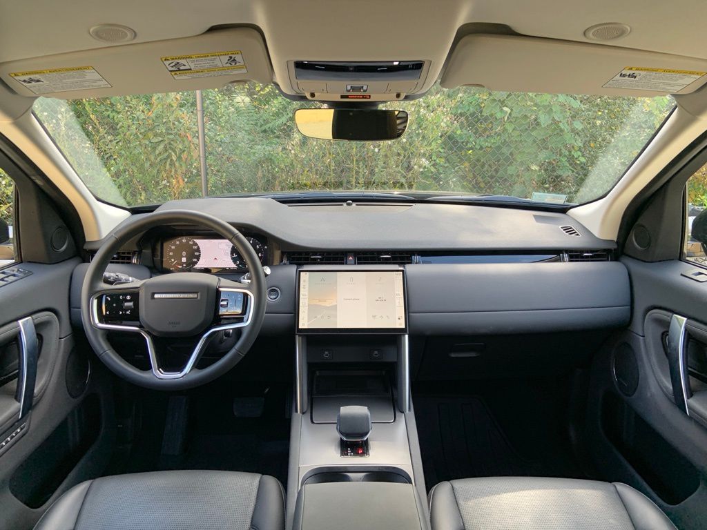 2025 Land Rover Discovery Sport S photo 21